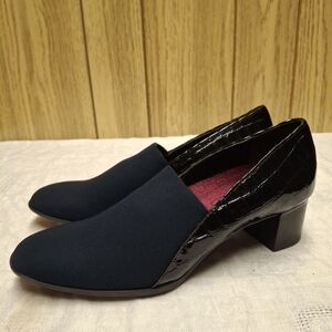 MUNRO America Black Stretch Upper Block Heels Slip On Shoes Size 8.5